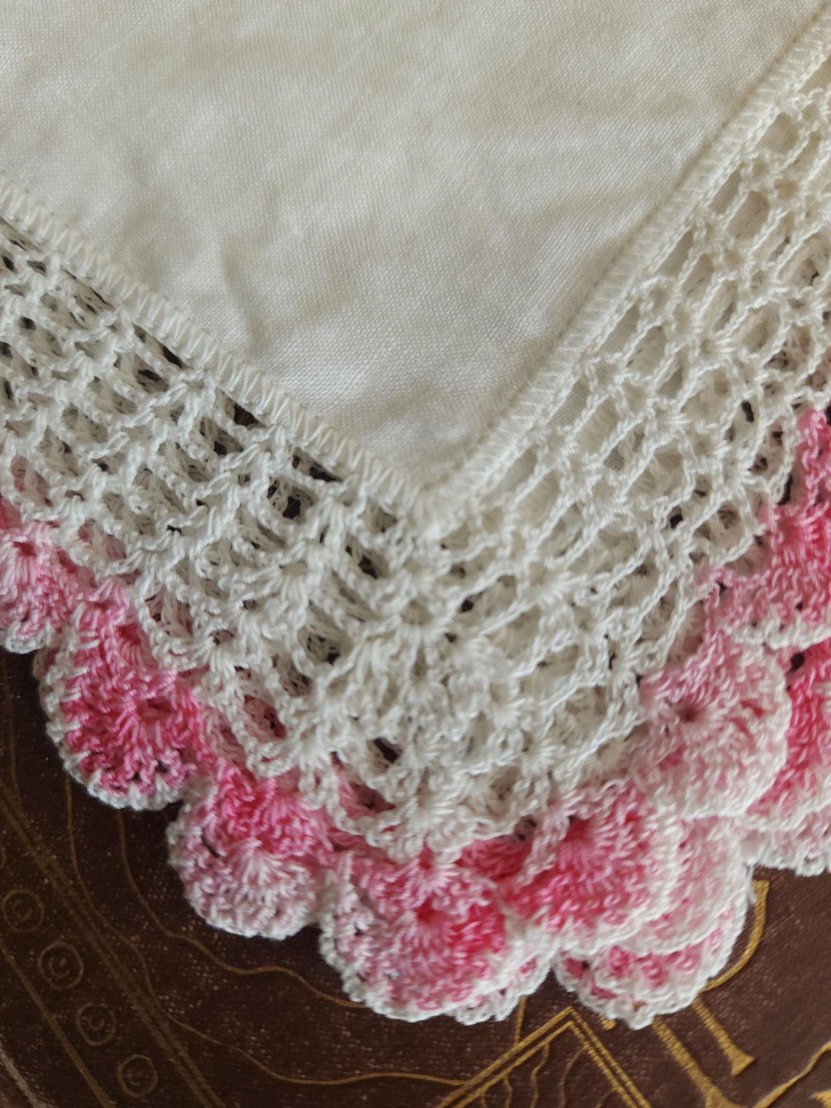 Vintage 1940s 1950s Handkerchief, Pink Crochet Lace Edge Hankie in White Linen