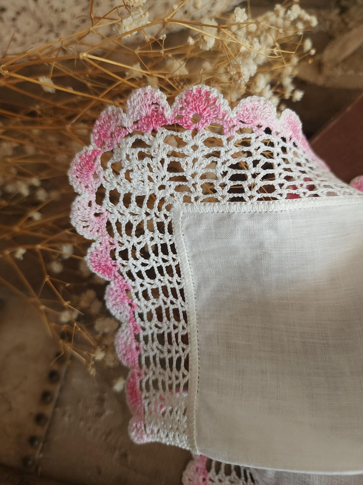 Vintage 1940s 1950s Handkerchief, Pink Crochet Lace Edge Hankie in White Linen