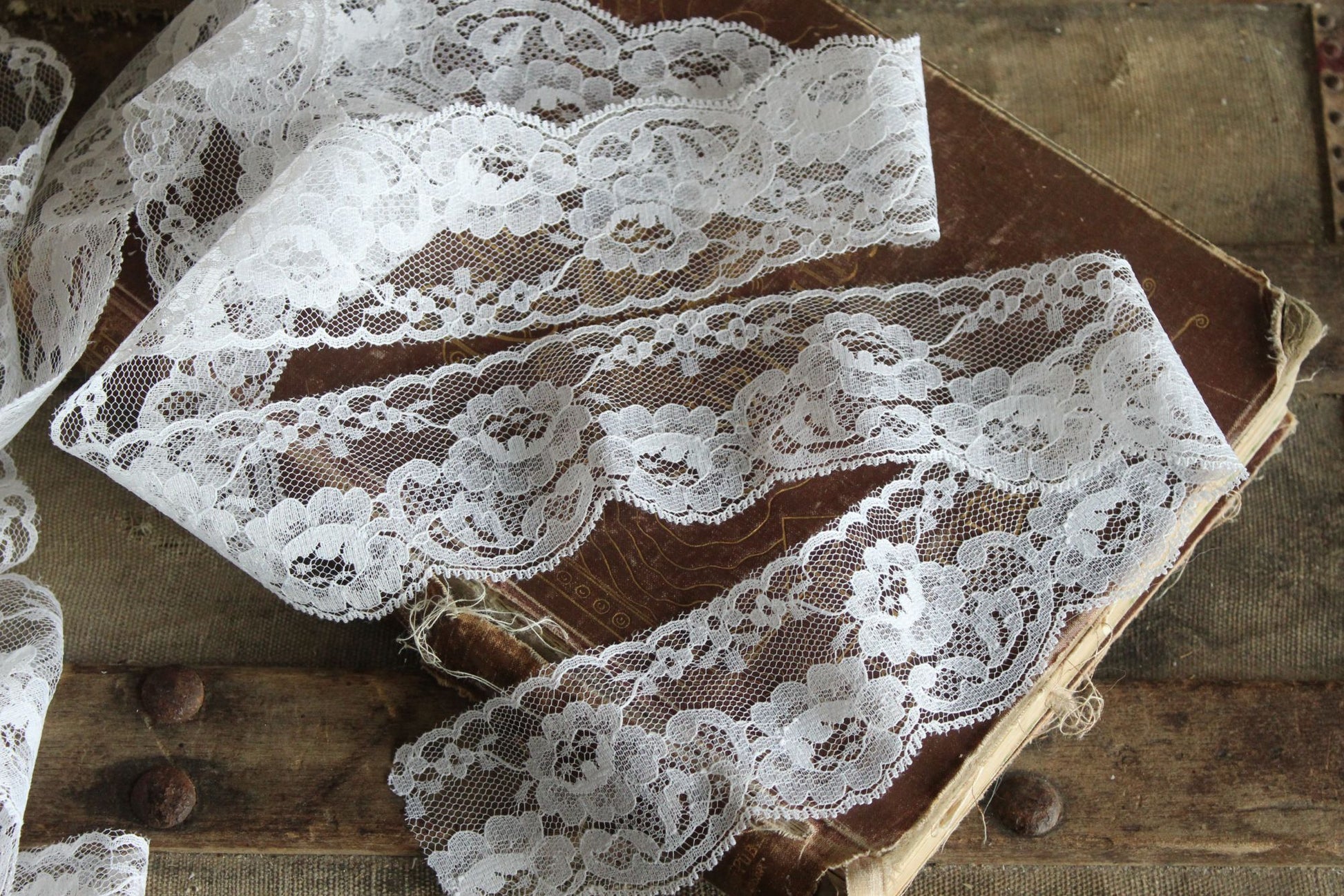 Vintage White Lace Trim, 3 Yards, 2.25" wide, Nylon