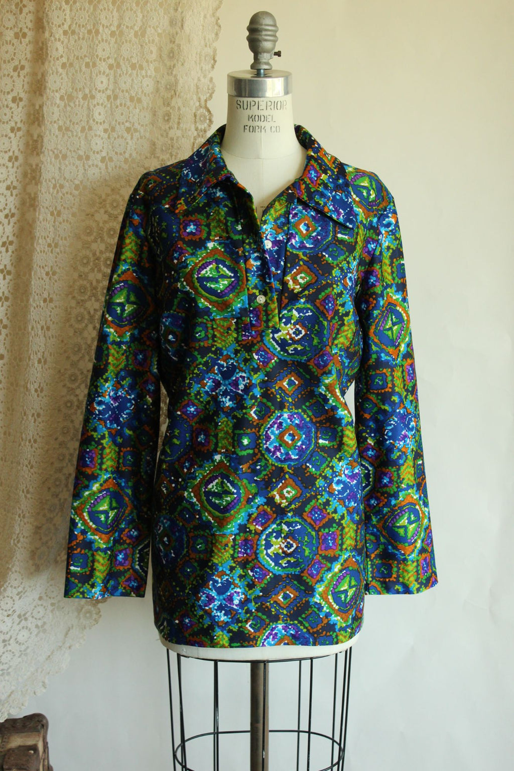 Vintage 1970s Dagger Collar Abstract Psychedelic Print Shirt