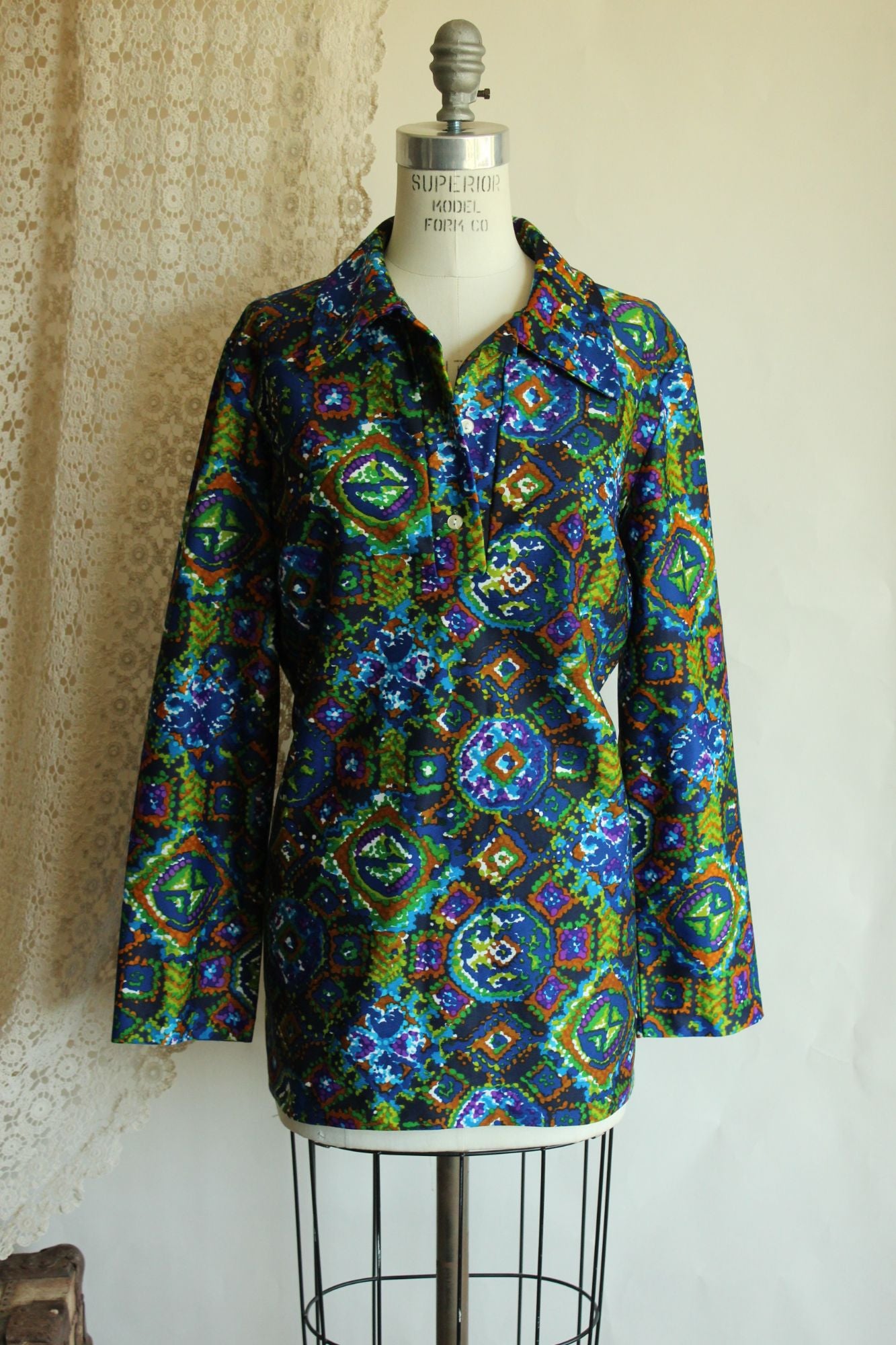 Vintage 1970s Dagger Collar Abstract Psychedelic Print Shirt