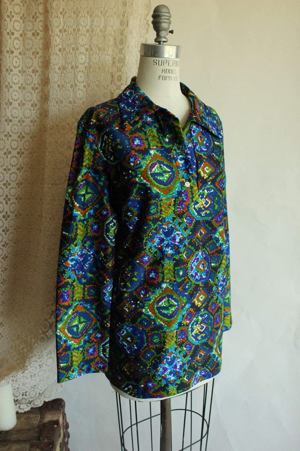 Vintage 1970s Dagger Collar Abstract Psychedelic Print Shirt
