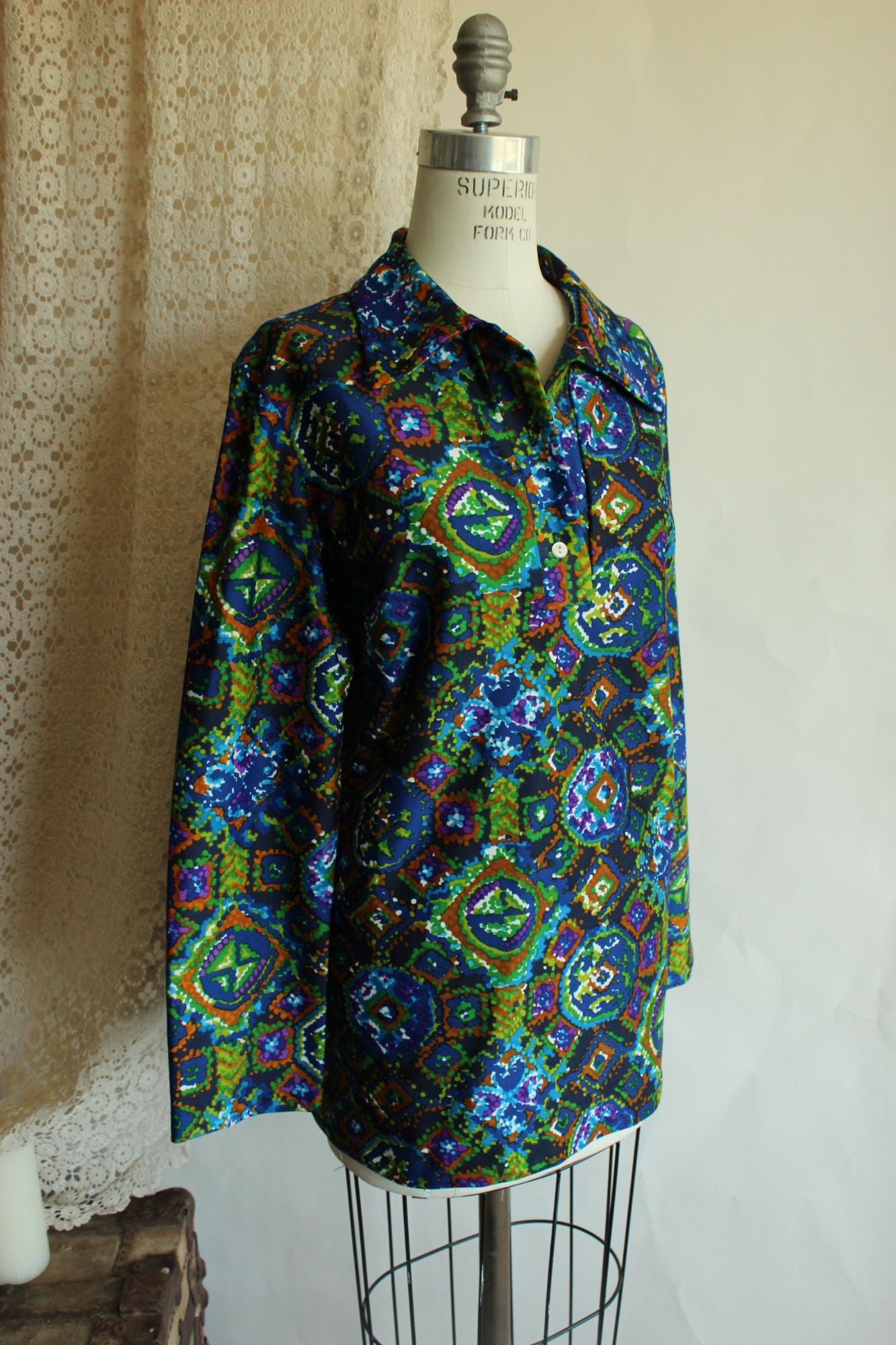 Vintage 1970s Dagger Collar Abstract Psychedelic Print Shirt