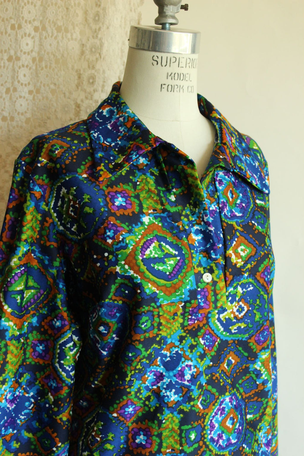 Vintage 1970s Dagger Collar Abstract Psychedelic Print Shirt