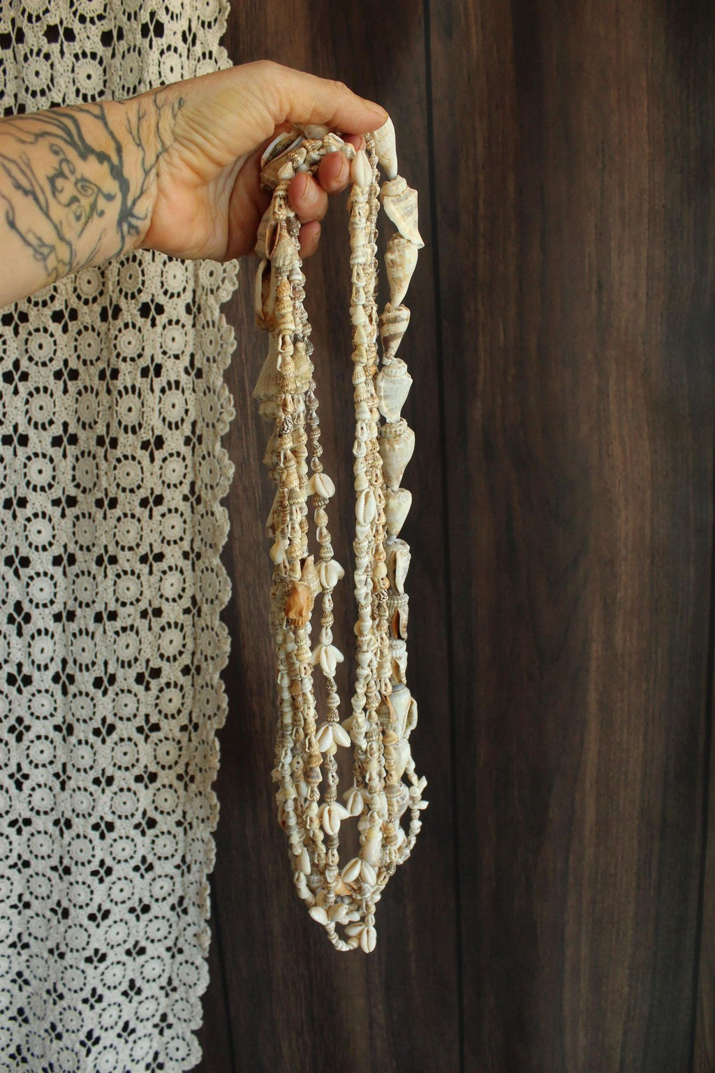 Vintage 1970s 8 Strands Hawaiian Beaded Shell Leis