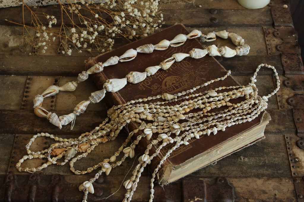Vintage 1970s 8 Strands Hawaiian Beaded Shell Leis