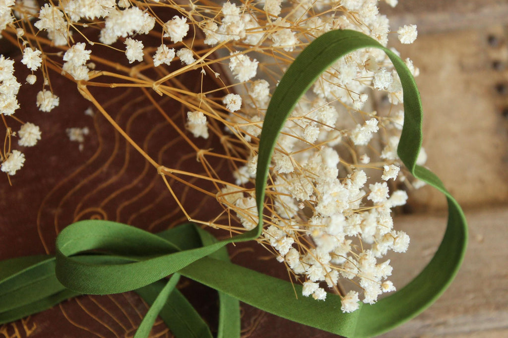 Vintage Green Seam Binding Trim: 1/2" Wide Scroll, 5 Yards
