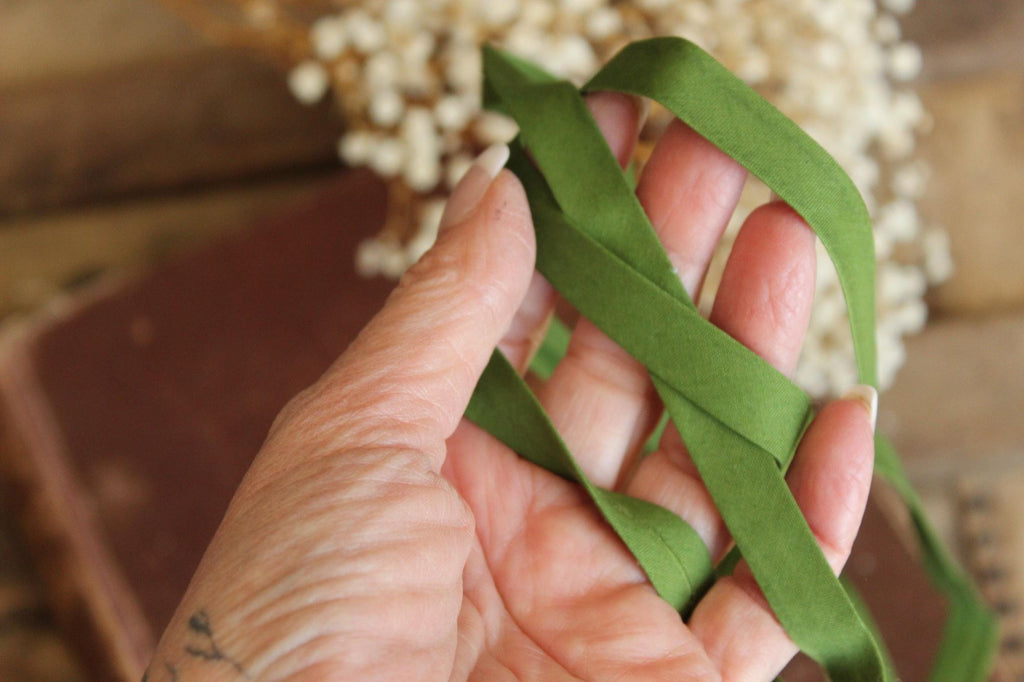 Vintage Green Seam Binding Trim: 1/2" Wide Scroll, 5 Yards