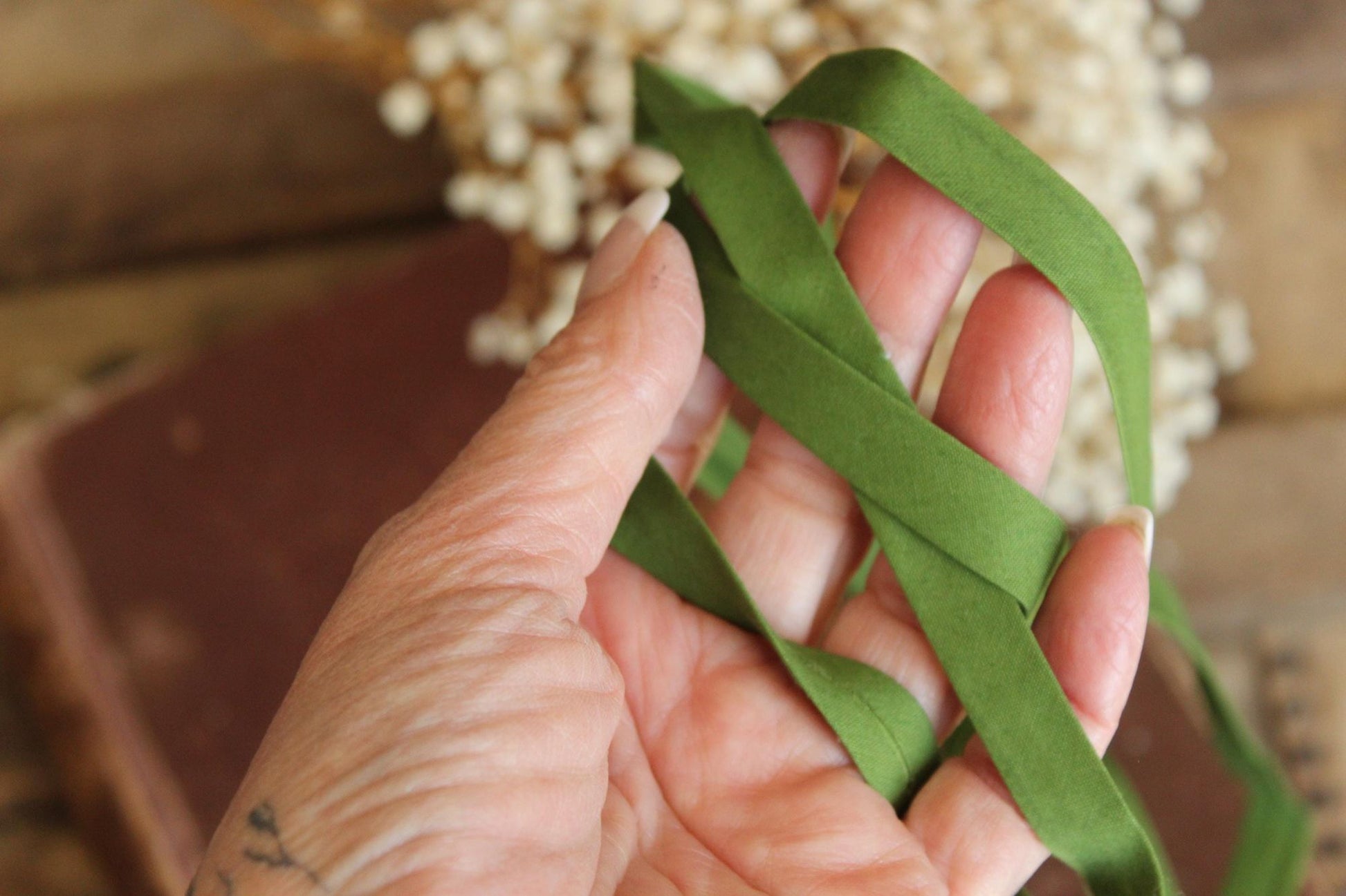 Vintage Green Seam Binding Trim: 1/2" Wide Scroll, 5 Yards