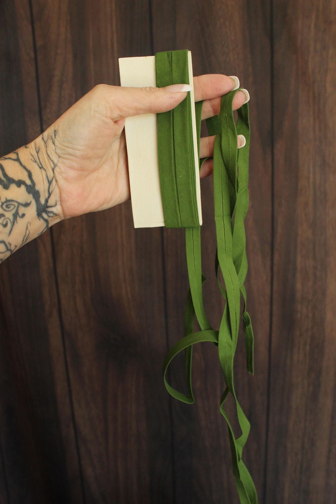 Vintage Green Seam Binding Trim: 1/2" Wide Scroll, 5 Yards