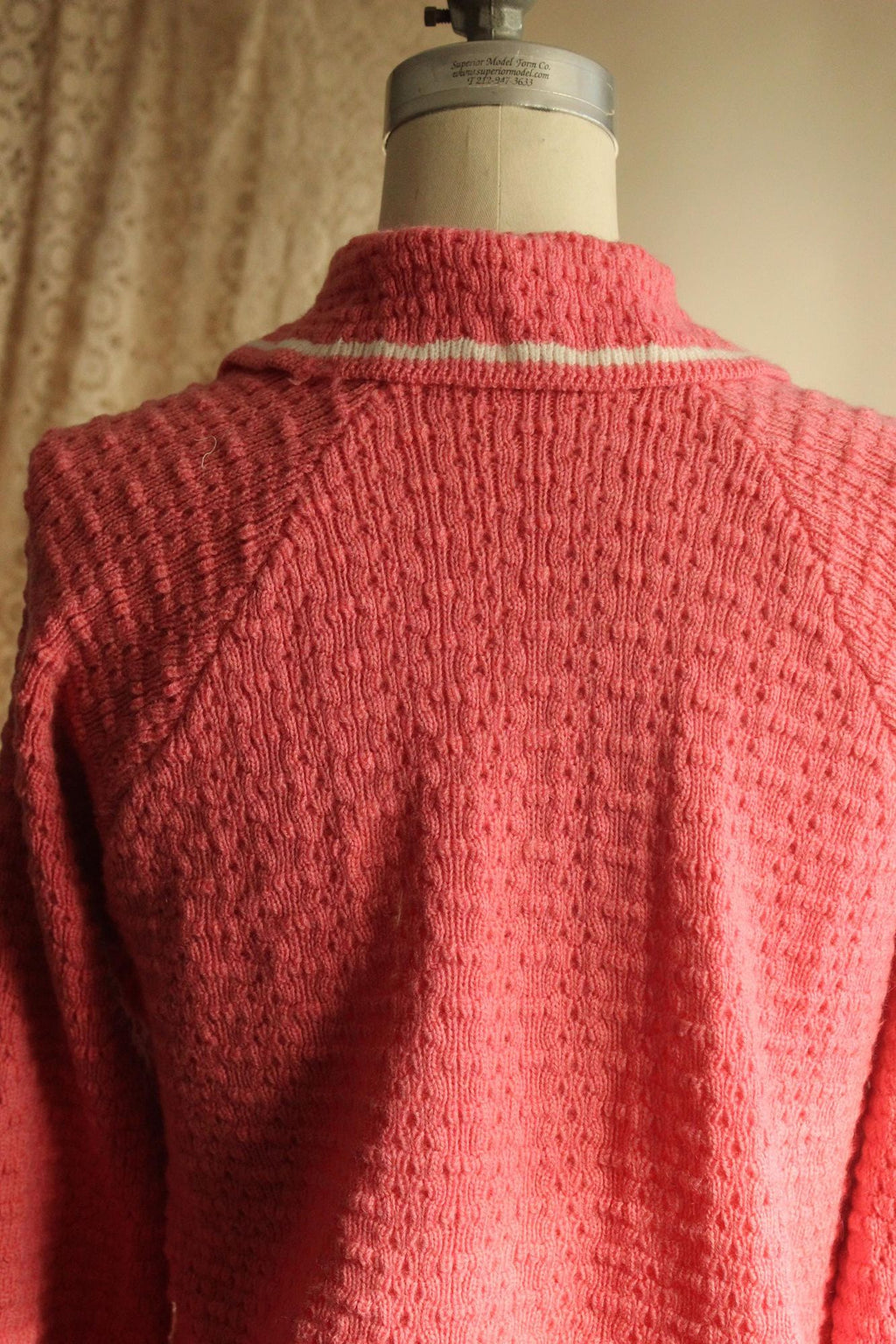 Vintage 1950s 1960s Handknit Pink Cardigan with Collar