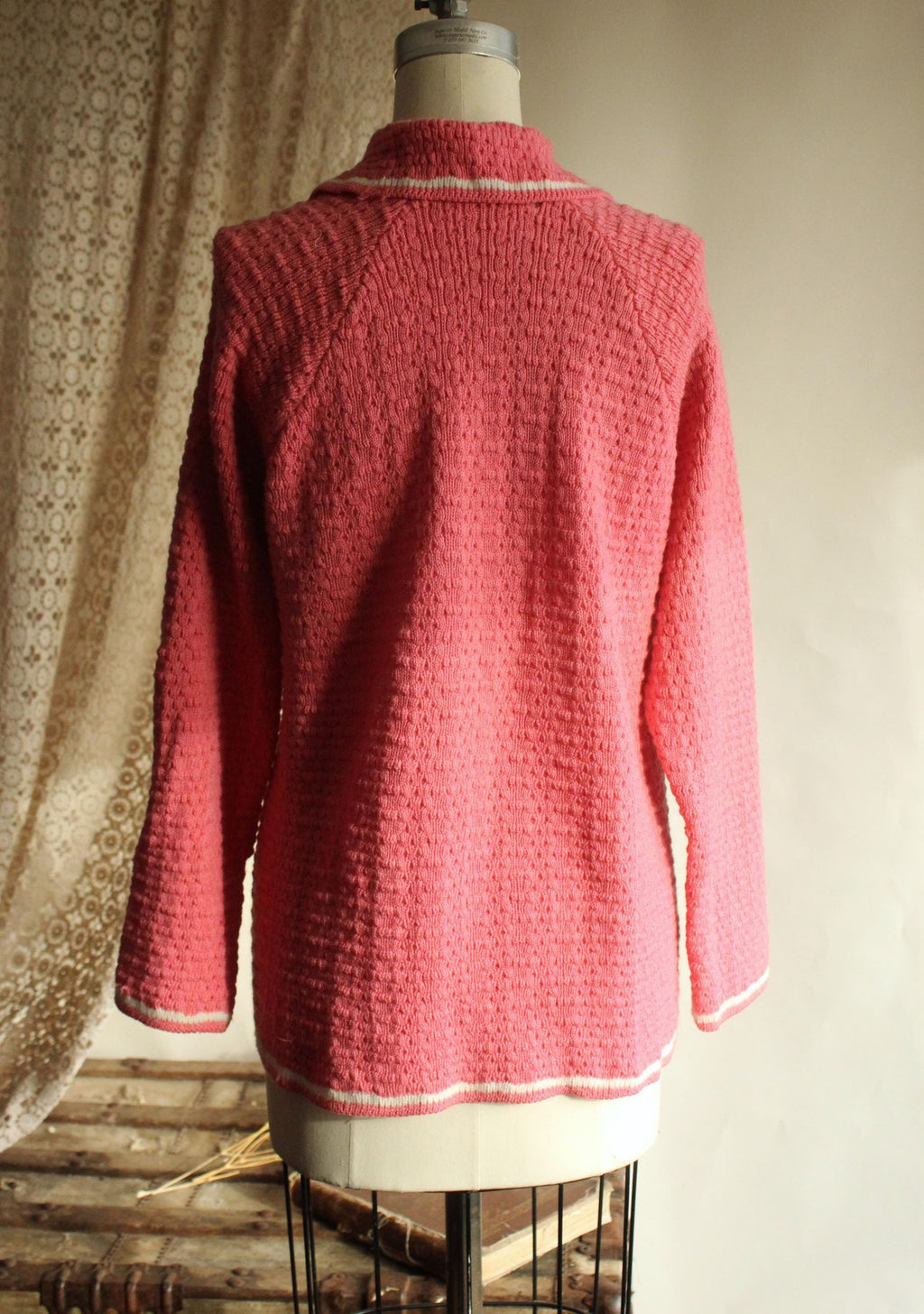 Vintage 1950s 1960s Handknit Pink Cardigan with Collar