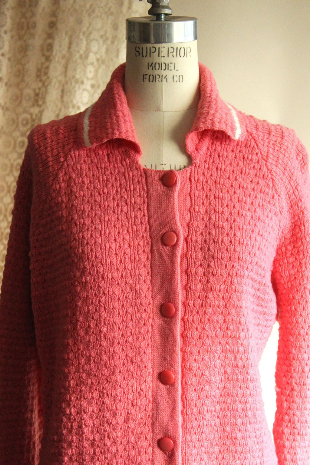 Vintage 1950s 1960s Handknit Pink Cardigan with Collar