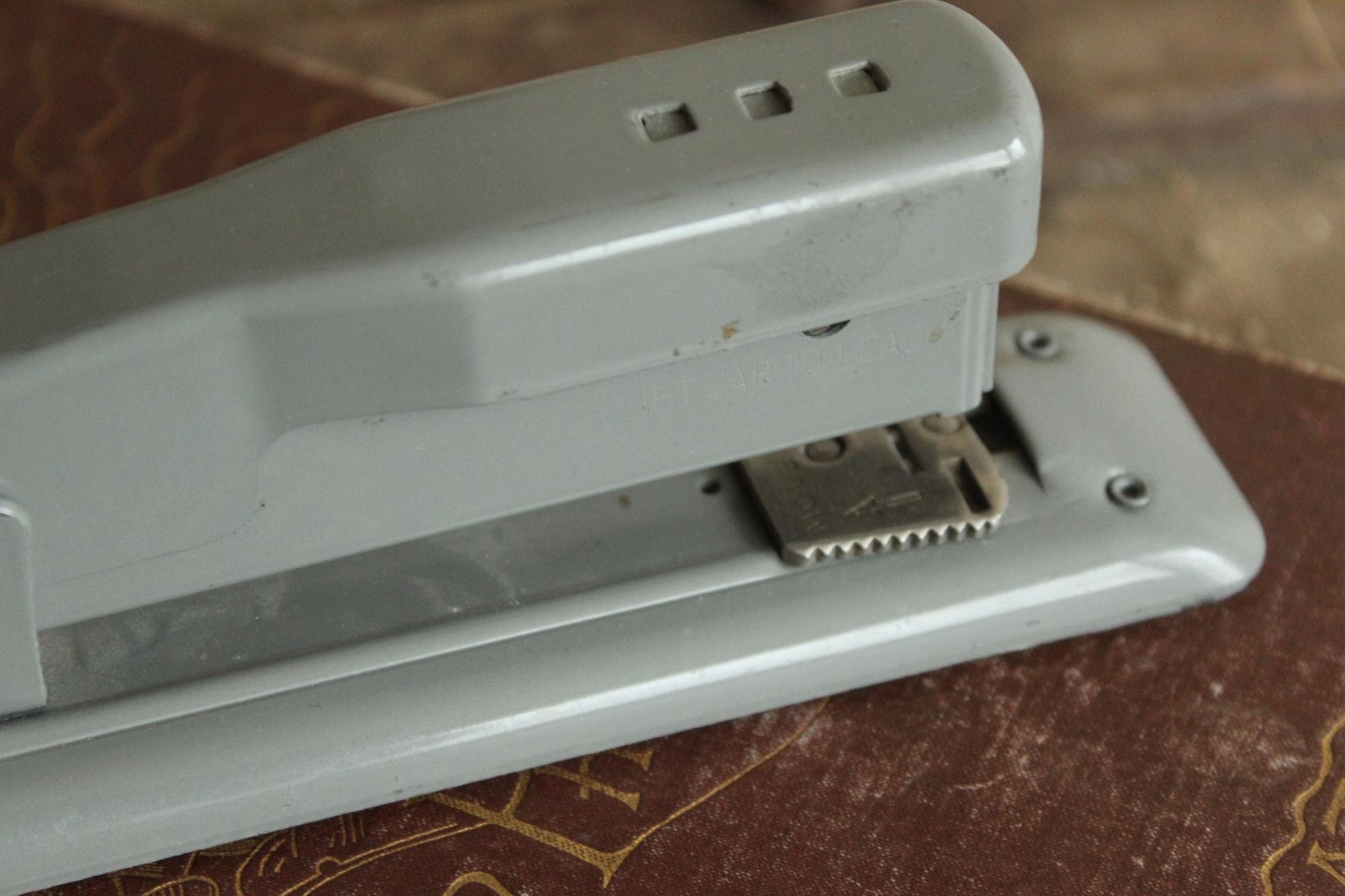 Vintage 1950s Swingline 400 Gray Metal Stapler