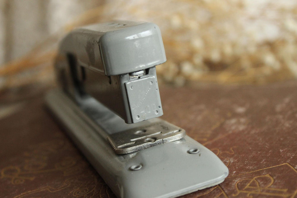 Vintage 1950s Swingline 400 Gray Metal Stapler