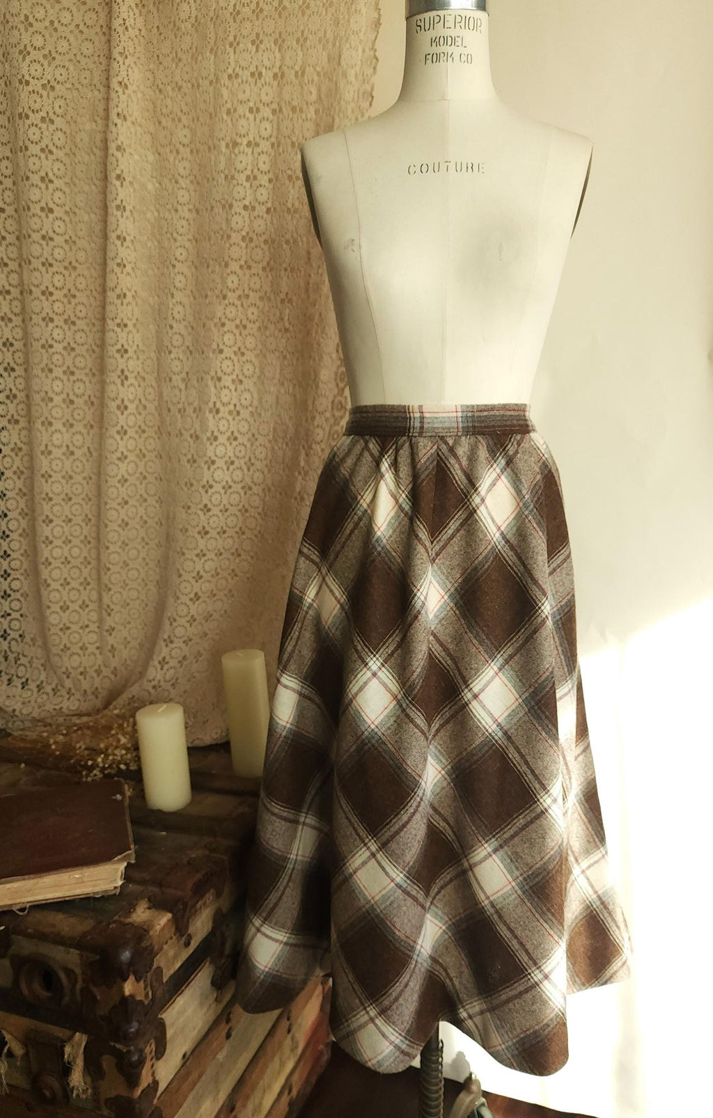 Vintage 1970s Volup Plaid Wool Brown and White Skirt with Pockets
