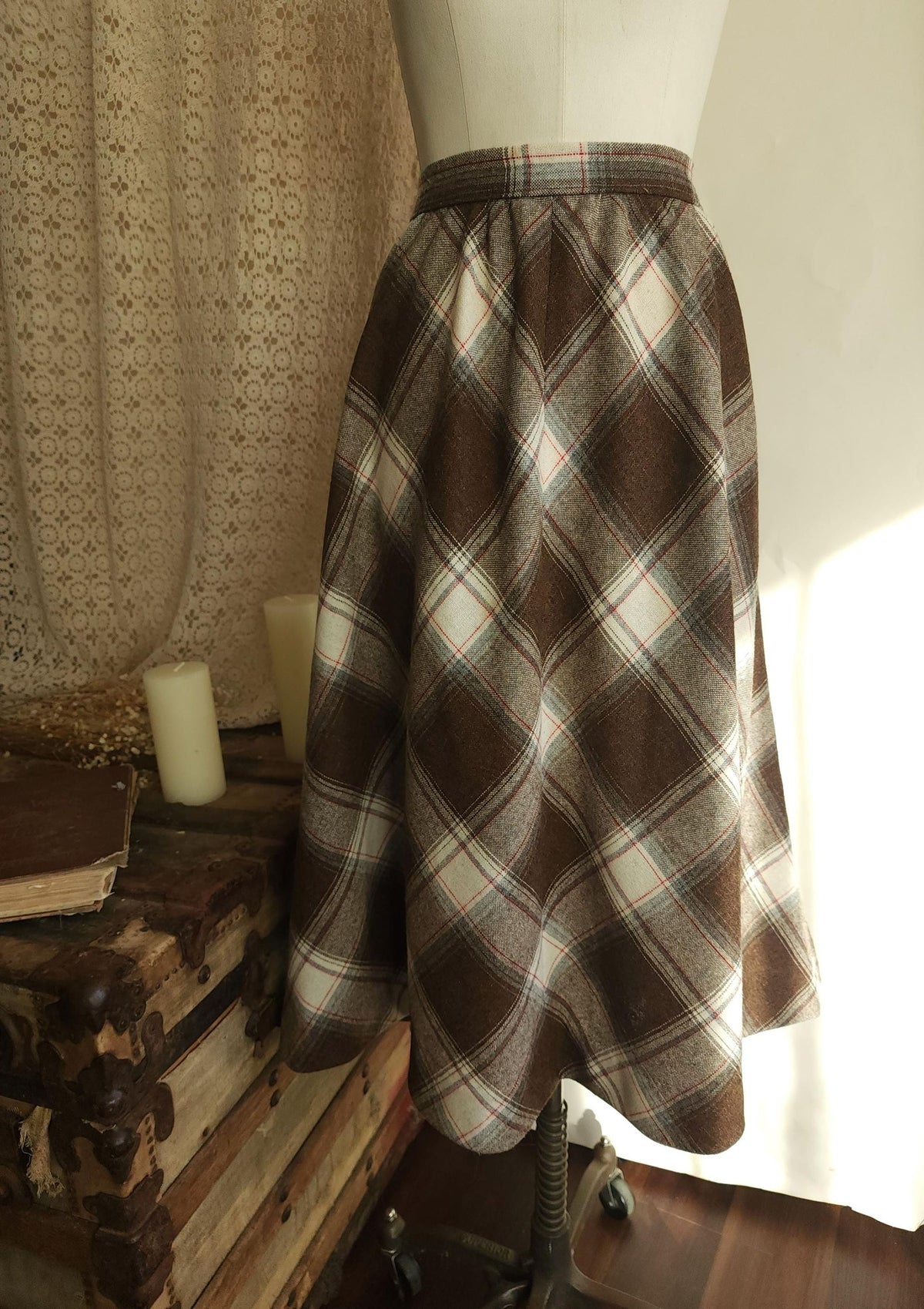 Vintage 1970s Volup Plaid Wool Brown and White Skirt with Pockets