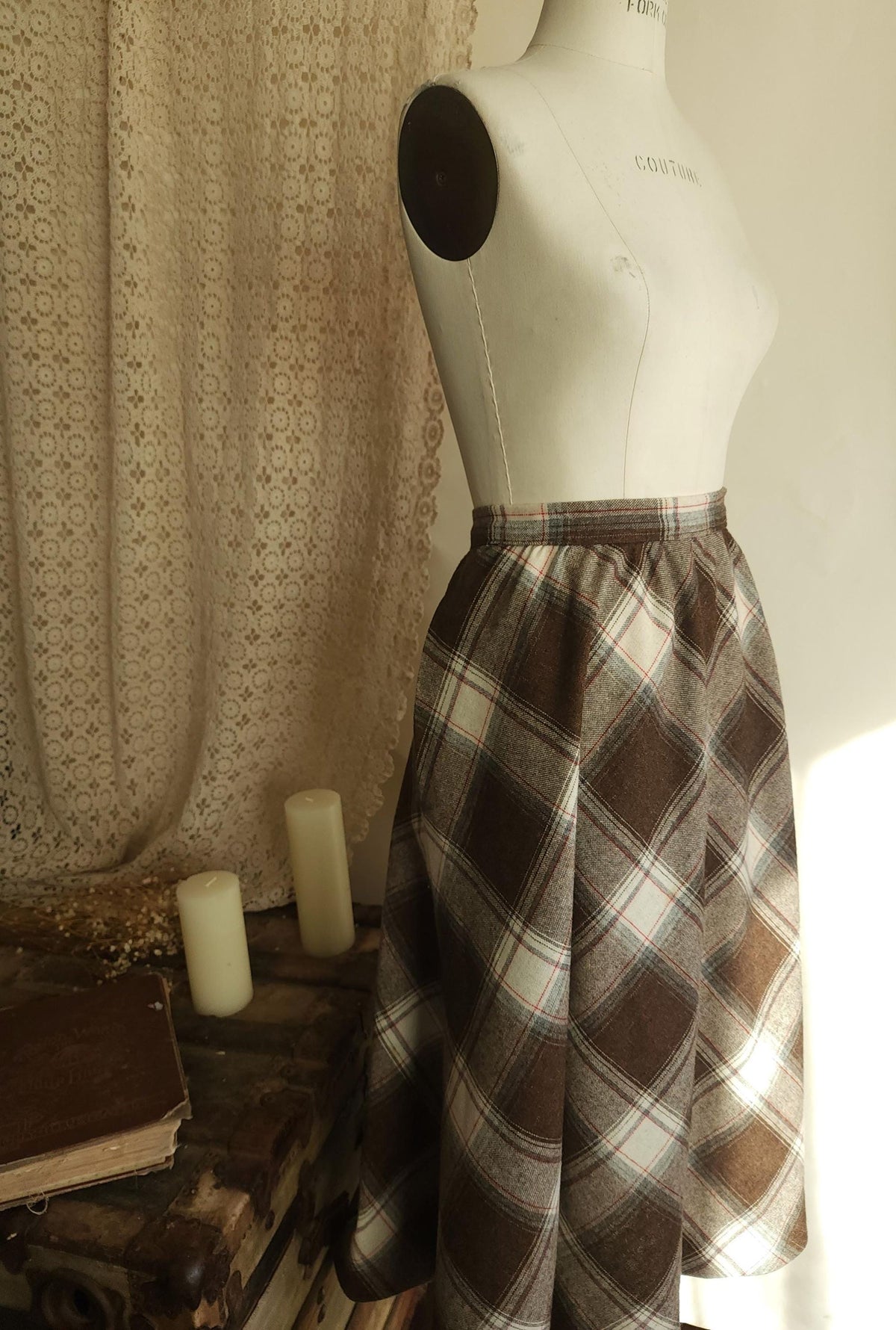 Vintage 1970s Volup Plaid Wool Brown and White Skirt with Pockets
