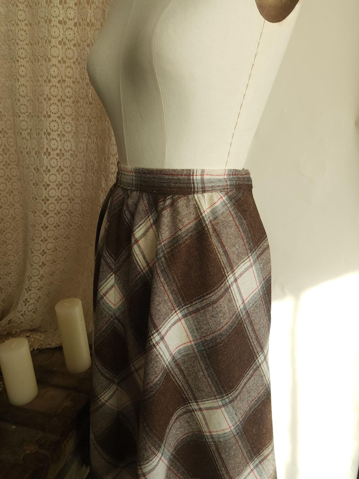 Vintage 1970s Volup Plaid Wool Brown and White Skirt with Pockets