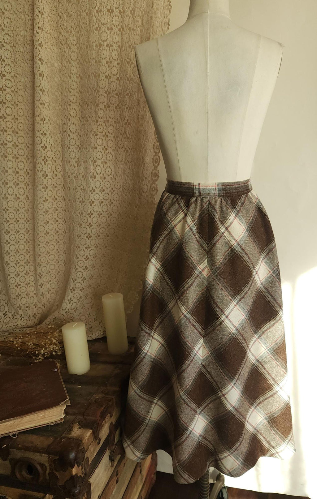 Vintage 1970s Volup Plaid Wool Brown and White Skirt with Pockets