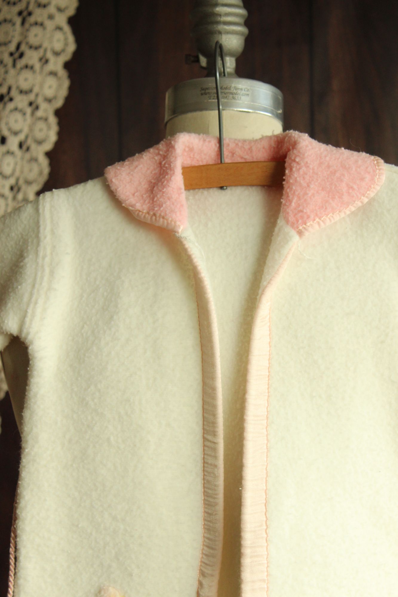 Vintage 1960s Baby Jacket With Ducks