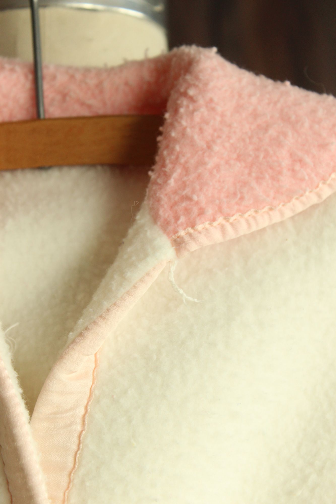 Vintage 1960s Baby Jacket With Ducks