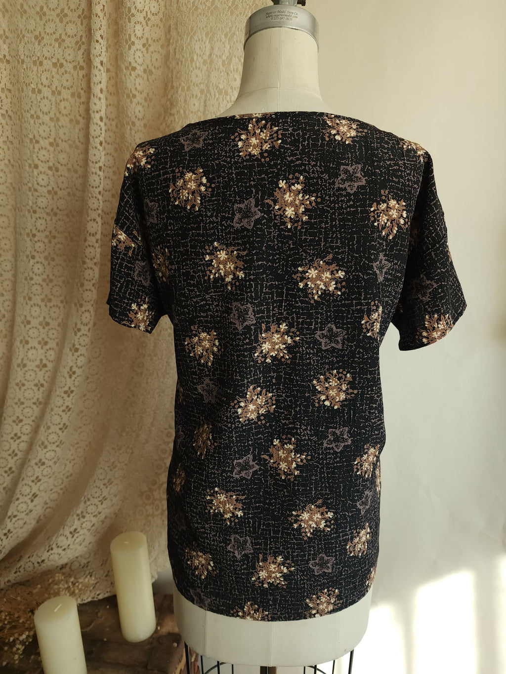 Vintage 1990s Black and Gold and Gray Floral Print Top