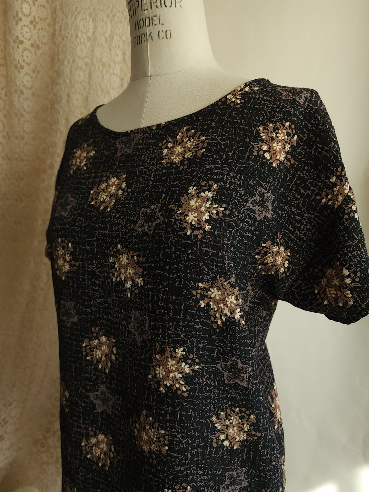 Vintage 1990s Black and Gold and Gray Floral Print Top