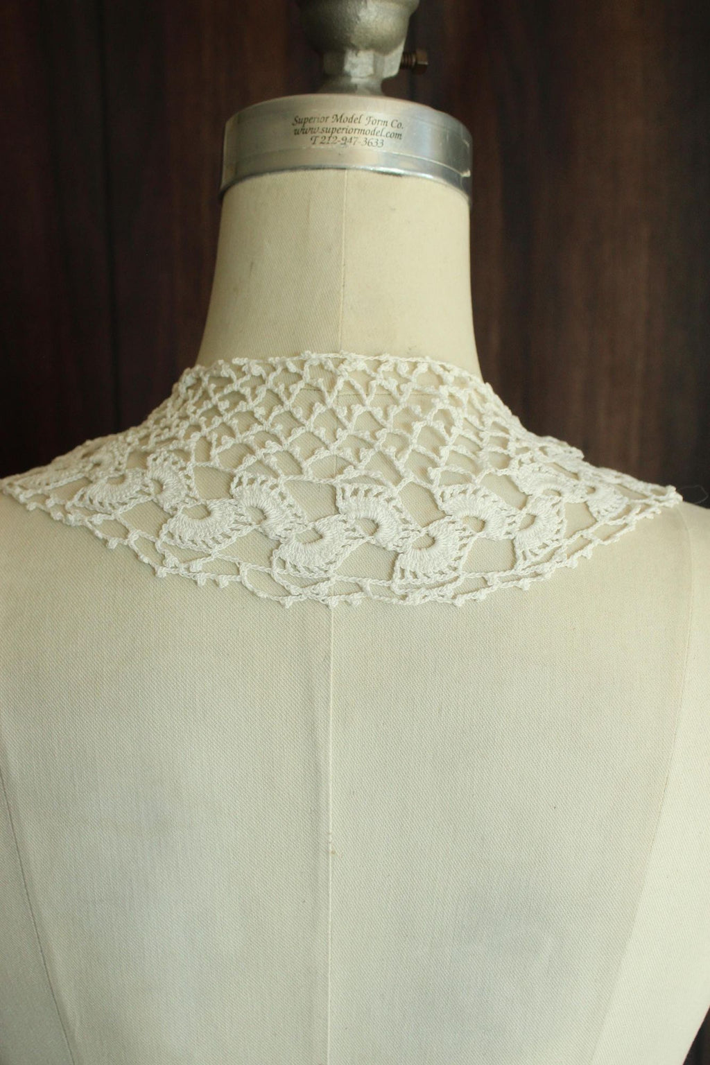 Vintage Crochet Lace Collar Trim, White,  23" by 3.5"