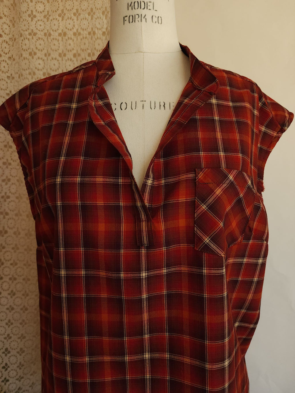 Pendleton Plaid Button-Back Tunic Blouse Red Cap Sleeve Top Size L