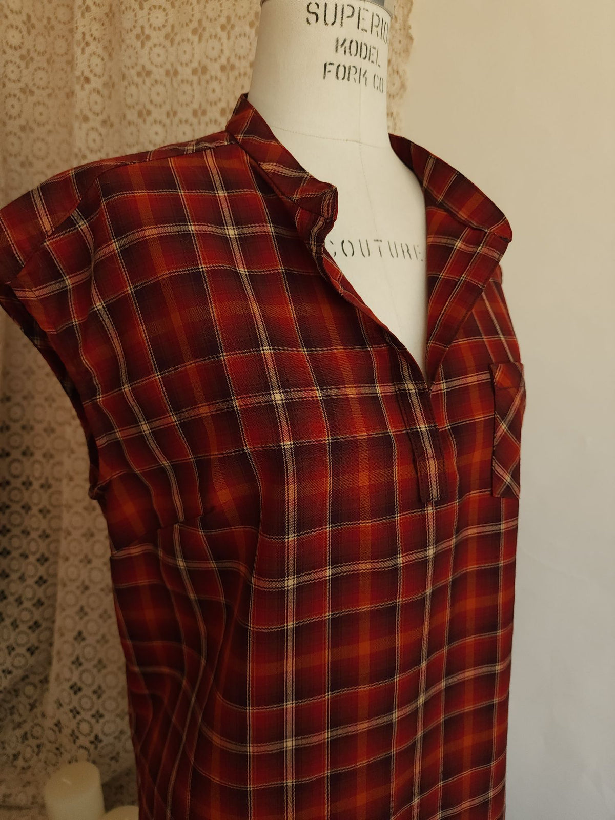 Pendleton Plaid Button-Back Tunic Blouse Red Cap Sleeve Top Size L