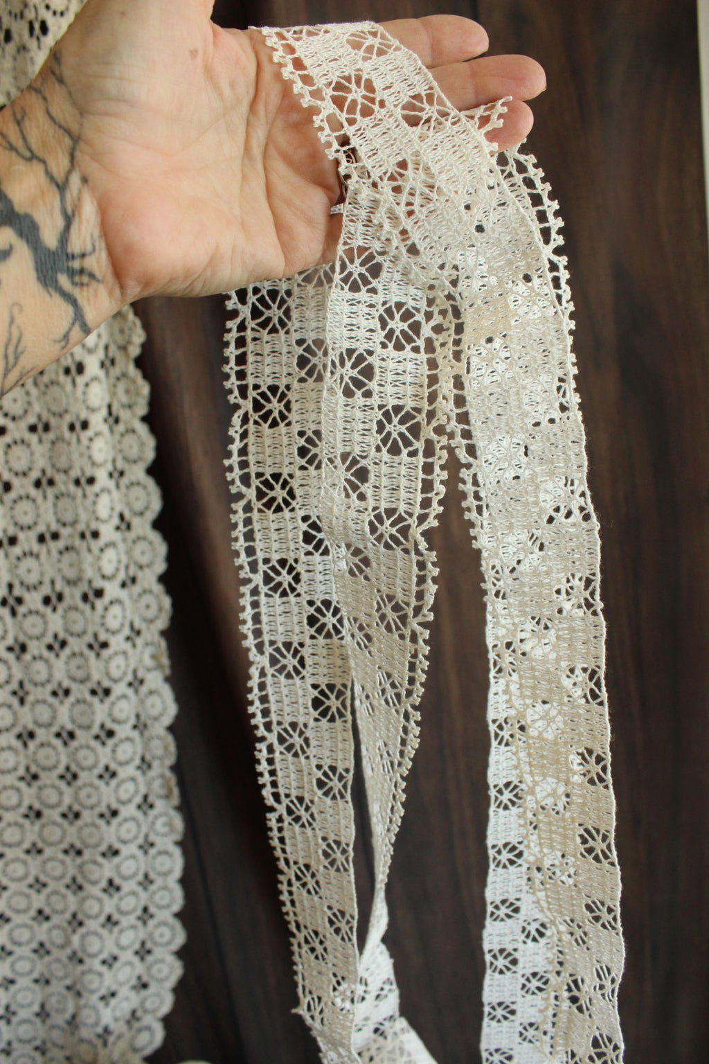 Vintage 1940s 1950s Lace Trim, 1.75" Wide , Three Yards