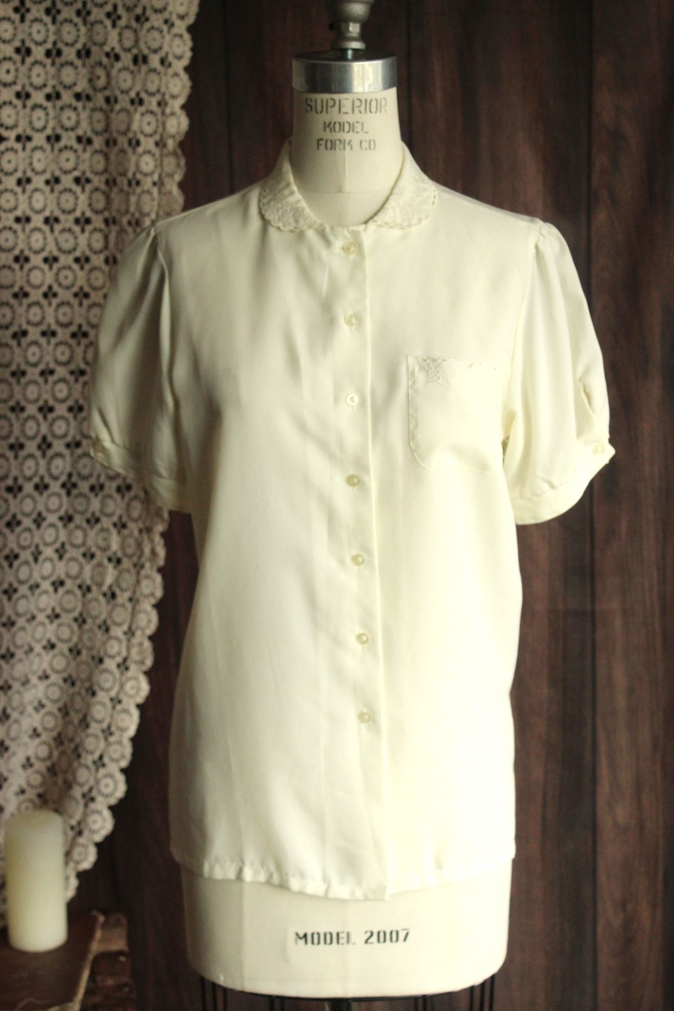 Vintage 1980s 1990s Winter White Blouse with Lace Collar