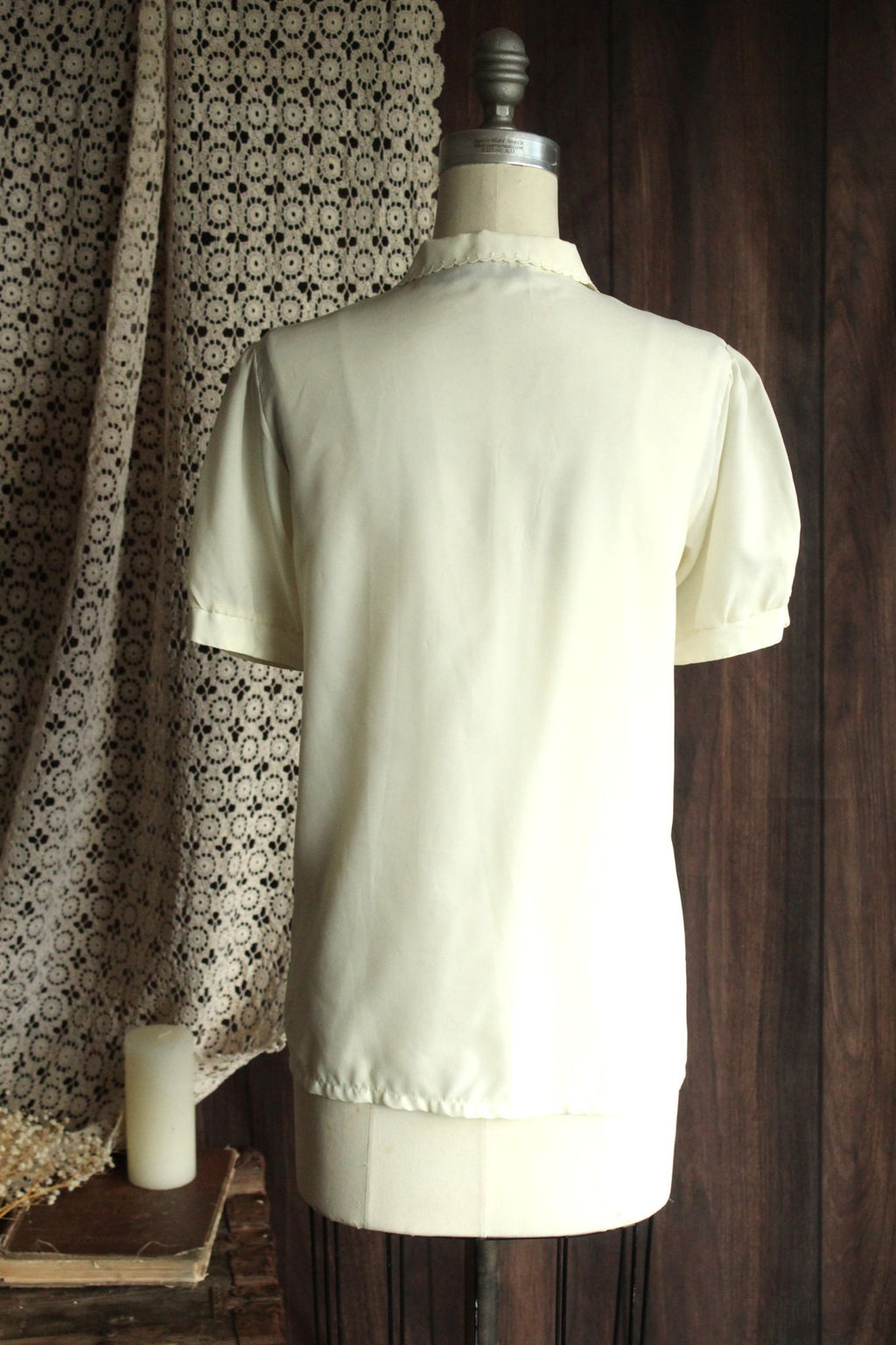 Vintage 1980s 1990s Winter White Blouse with Lace Collar