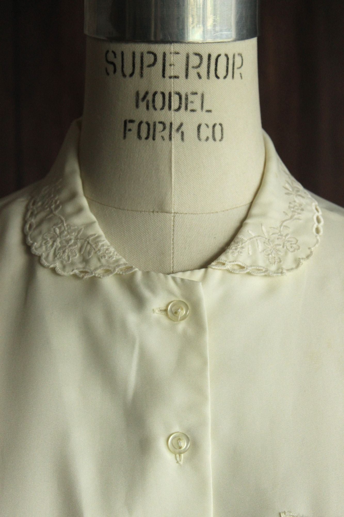 Vintage 1980s 1990s Winter White Blouse with Lace Collar
