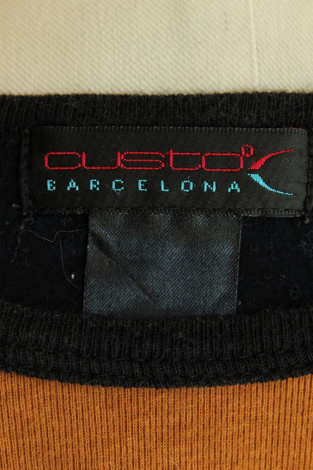 Vintage 2000s Mens Custo Barcelona Graphic Long Sleeve Tee