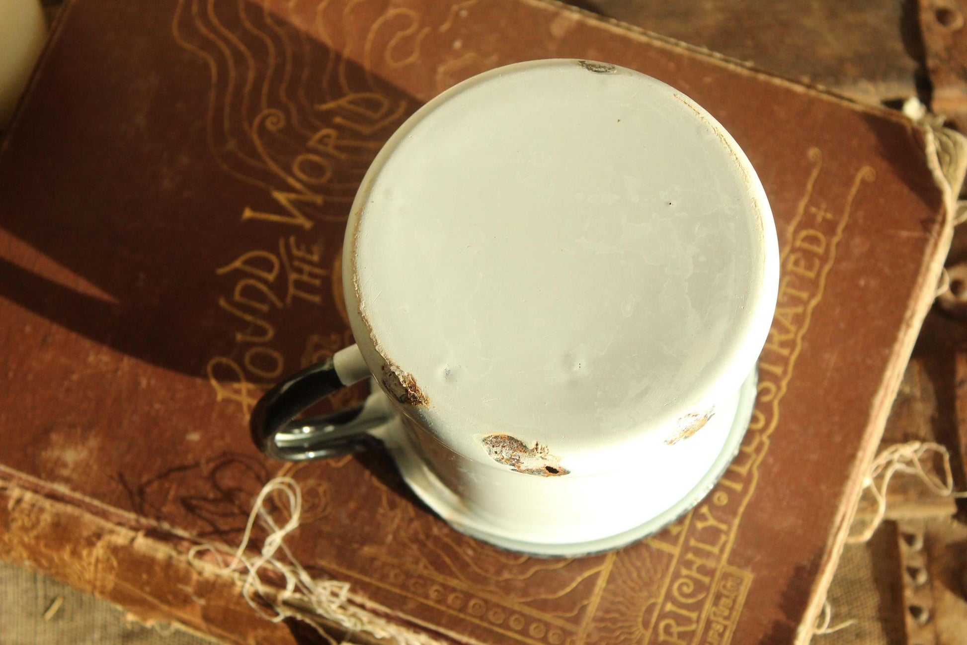 Vintage 1940s 1950s Enamelware Coffee Mug