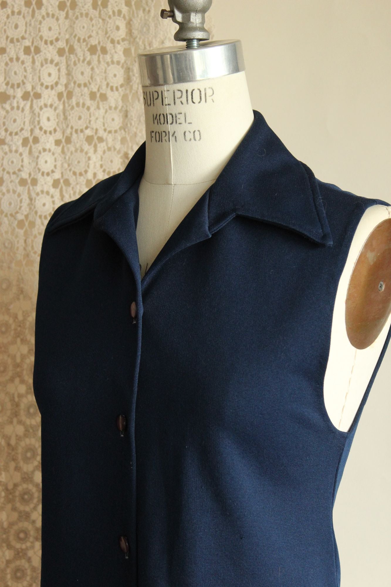 Vintage 1970s Dagger Collar Navy Blue Button Down Sleeveless Top