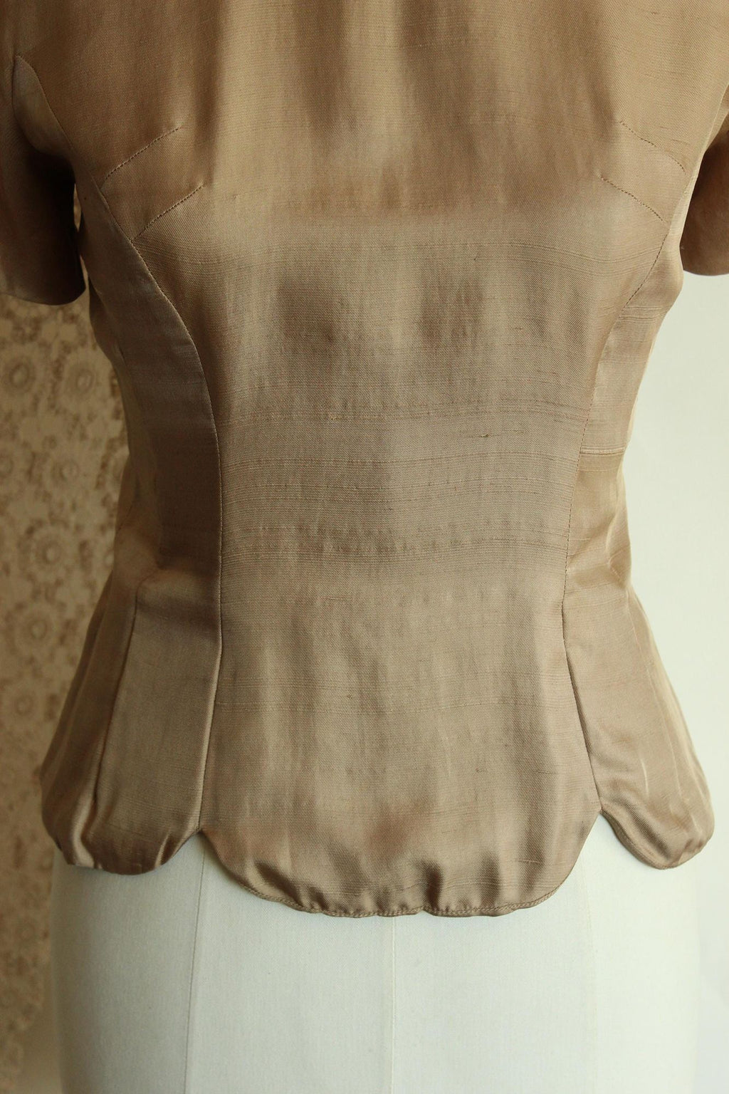 Vintage 1950s Taupe Dupioni Silk Peplum Blouse
