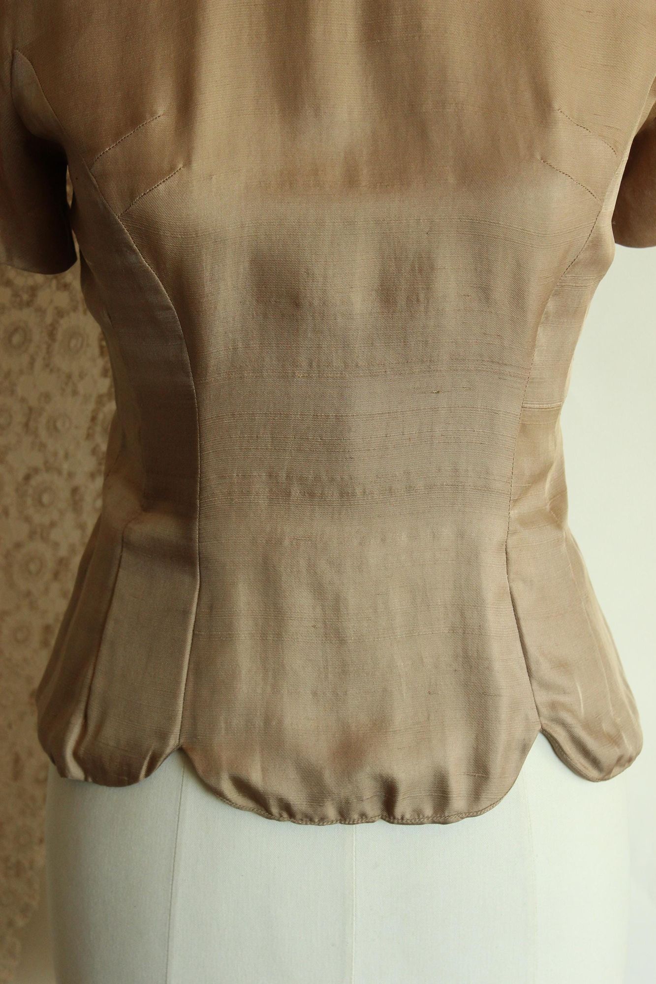 Vintage 1950s Taupe Dupioni Silk Peplum Blouse