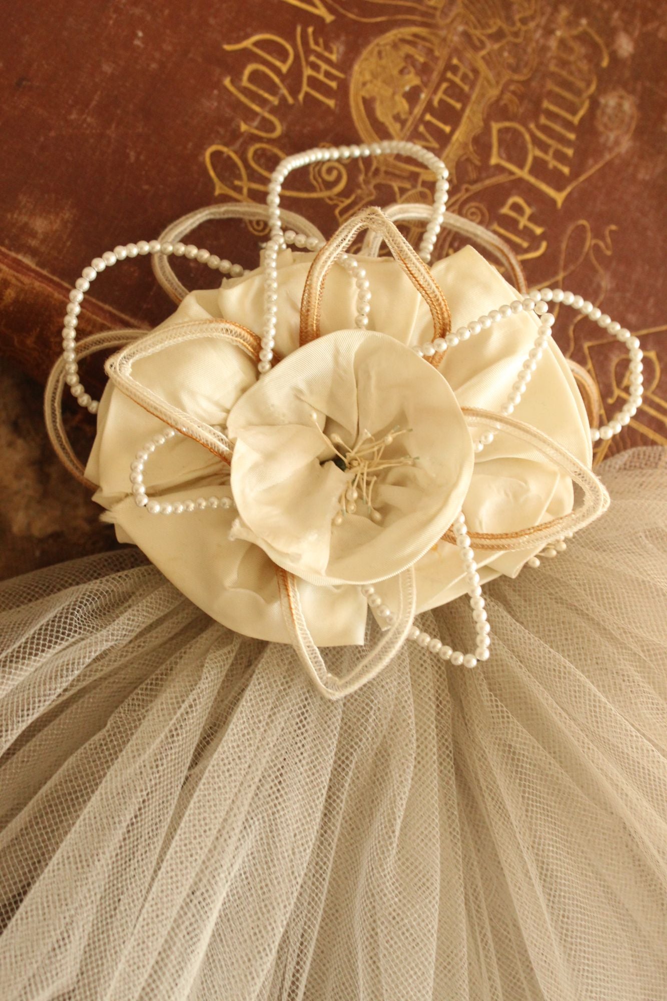 Vintage 1940s 1950s Bridal Veil With Tulle And Pearl Trim