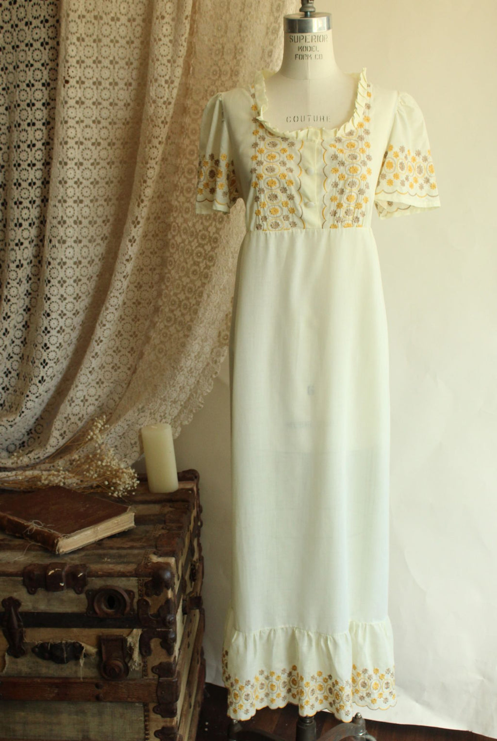 Vintage 1970s Yellow Embroidered Boho Maxidress
