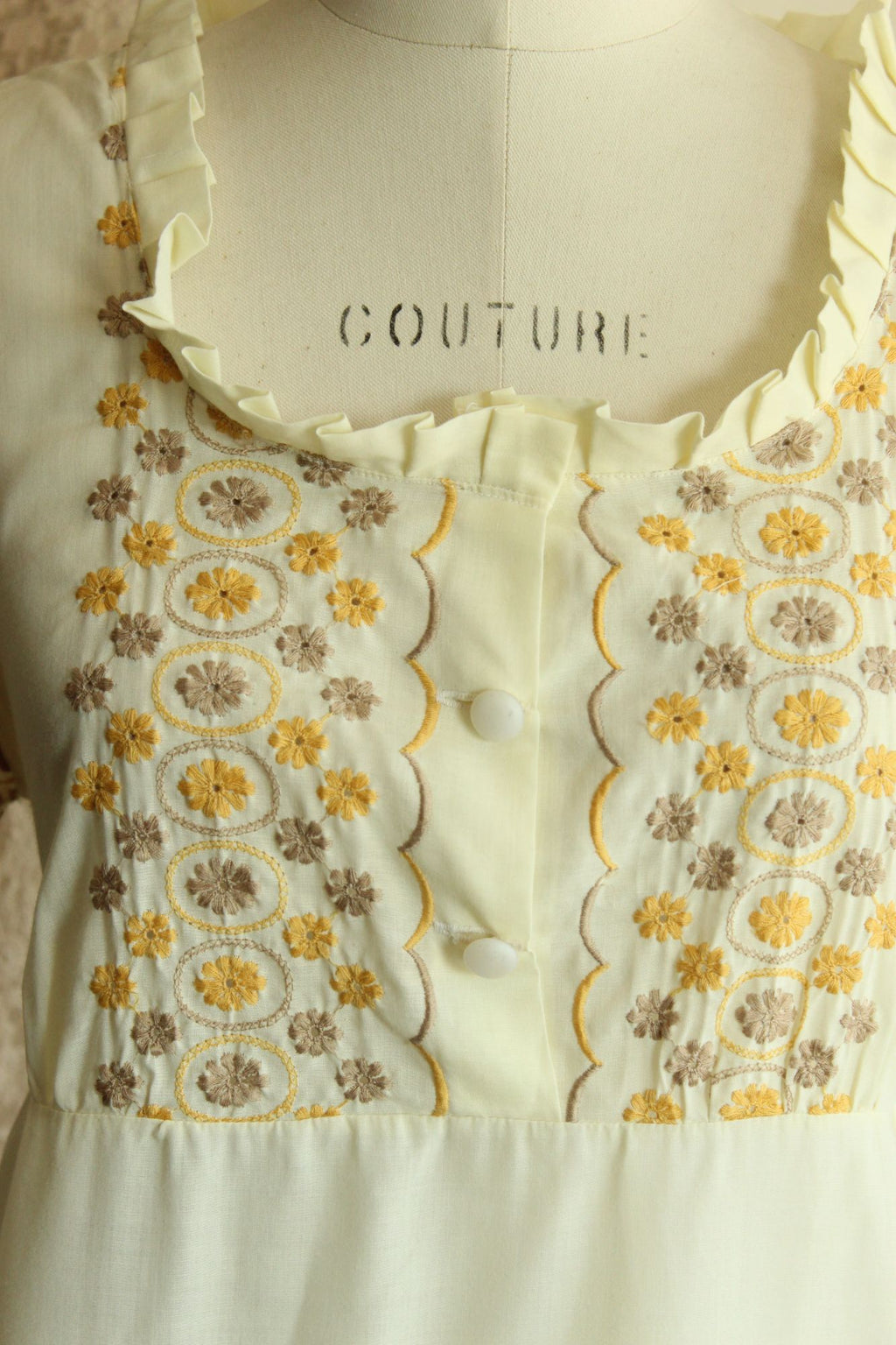 Vintage 1970s Yellow Embroidered Boho Maxidress