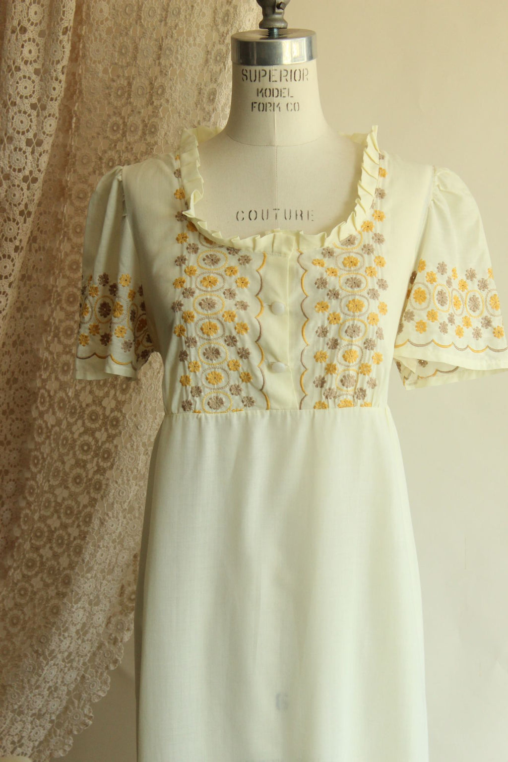 Vintage 1970s Yellow Embroidered Boho Maxidress
