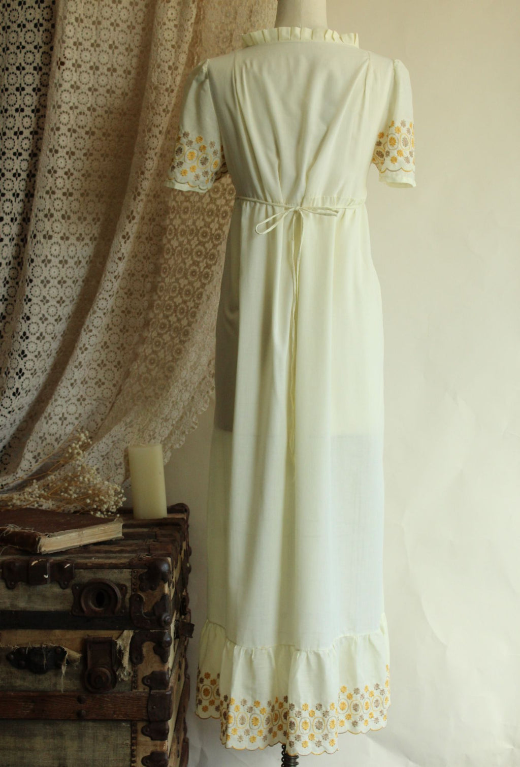 Vintage 1970s Yellow Embroidered Boho Maxidress
