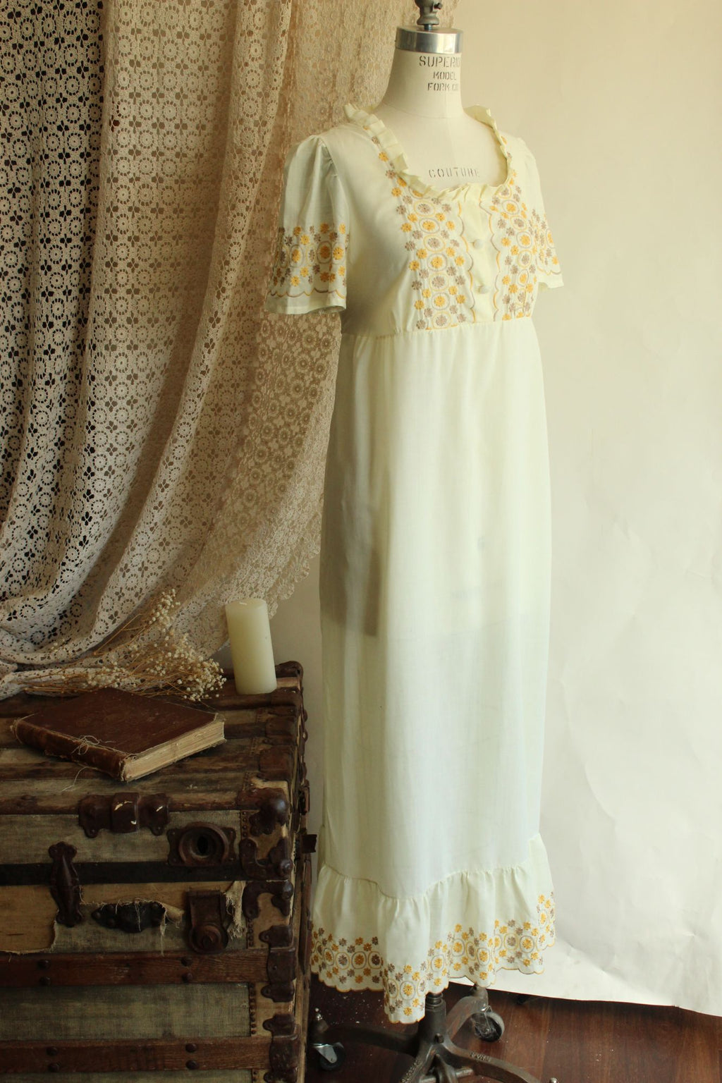 Vintage 1970s Yellow Embroidered Boho Maxidress