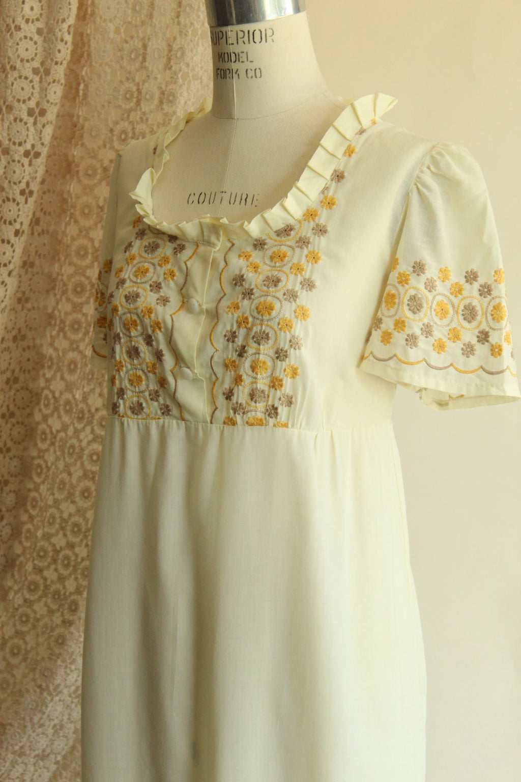 Vintage 1970s Yellow Embroidered Boho Maxidress