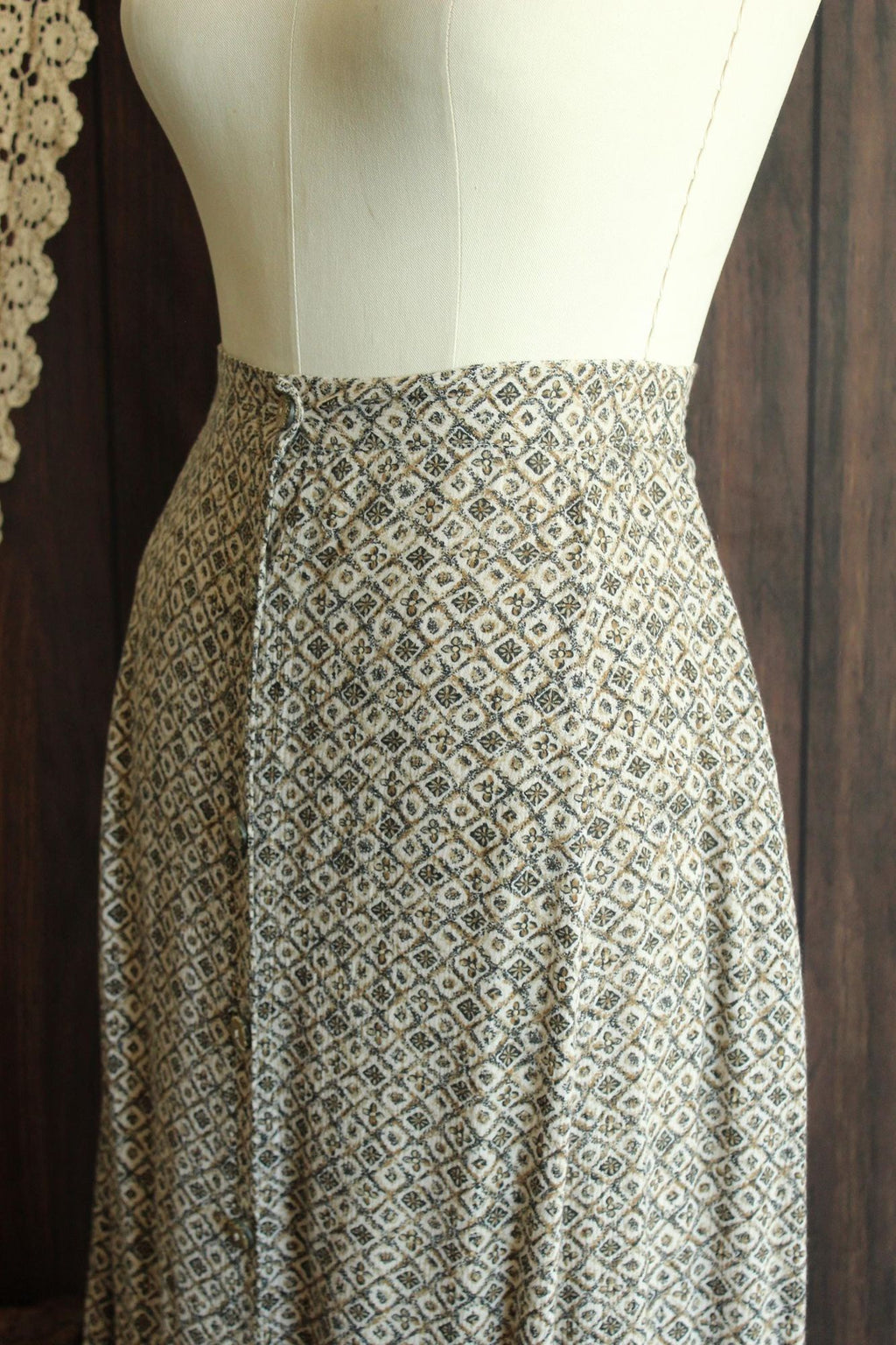 Vintage 1990s Capacity Brown and Cream Floral Tea Length Skirt