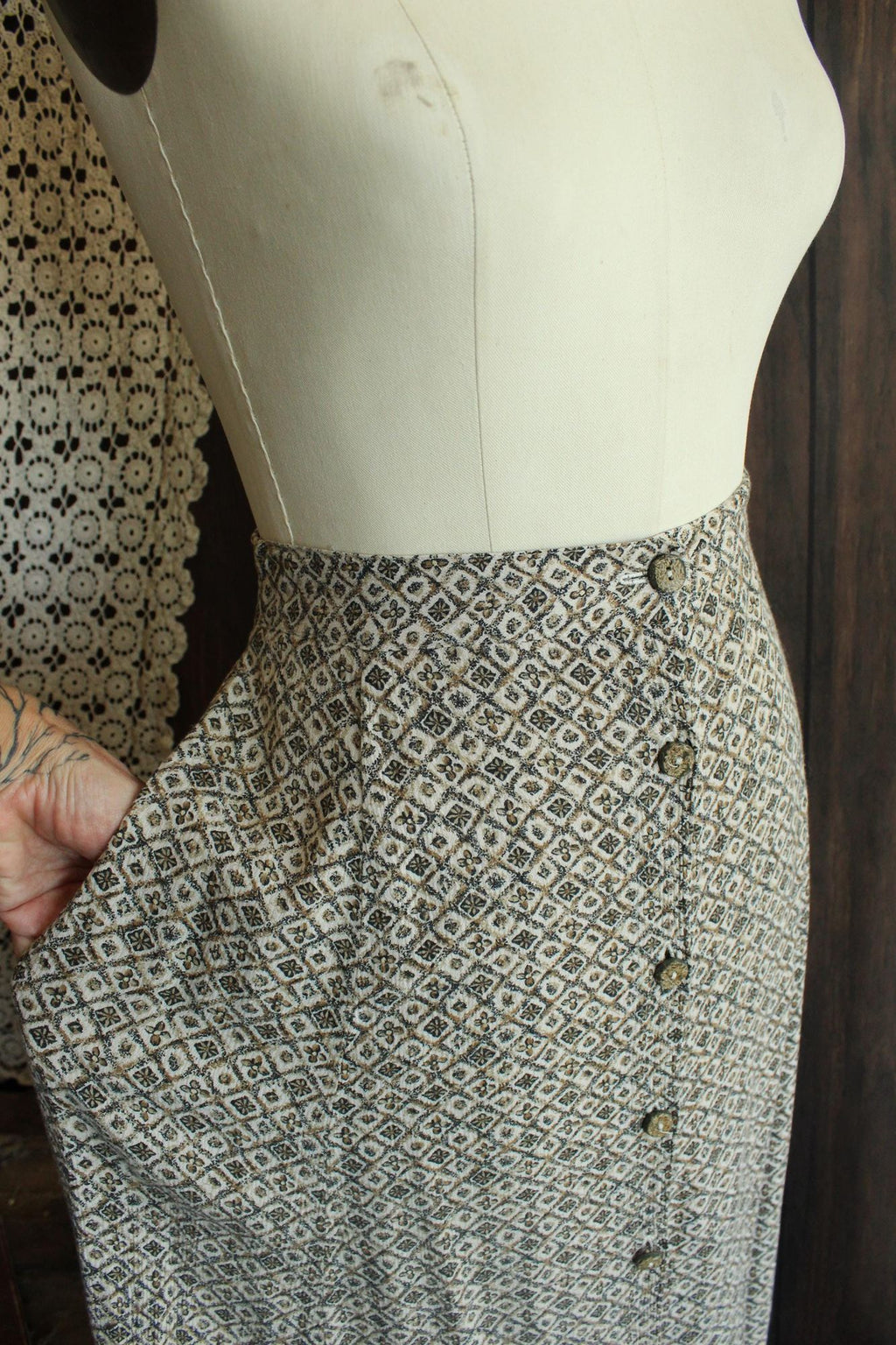Vintage 1990s Capacity Brown and Cream Floral Tea Length Skirt
