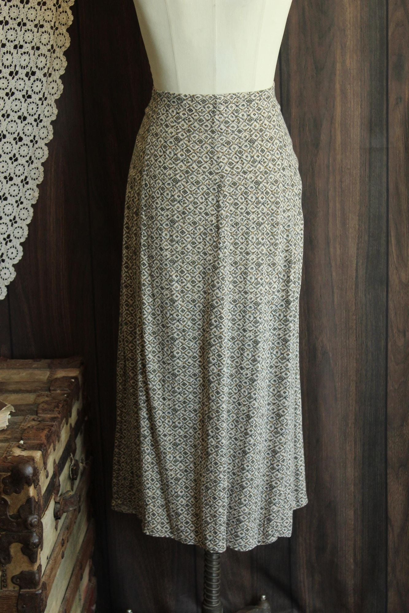 Vintage 1990s Capacity Brown and Cream Floral Tea Length Skirt